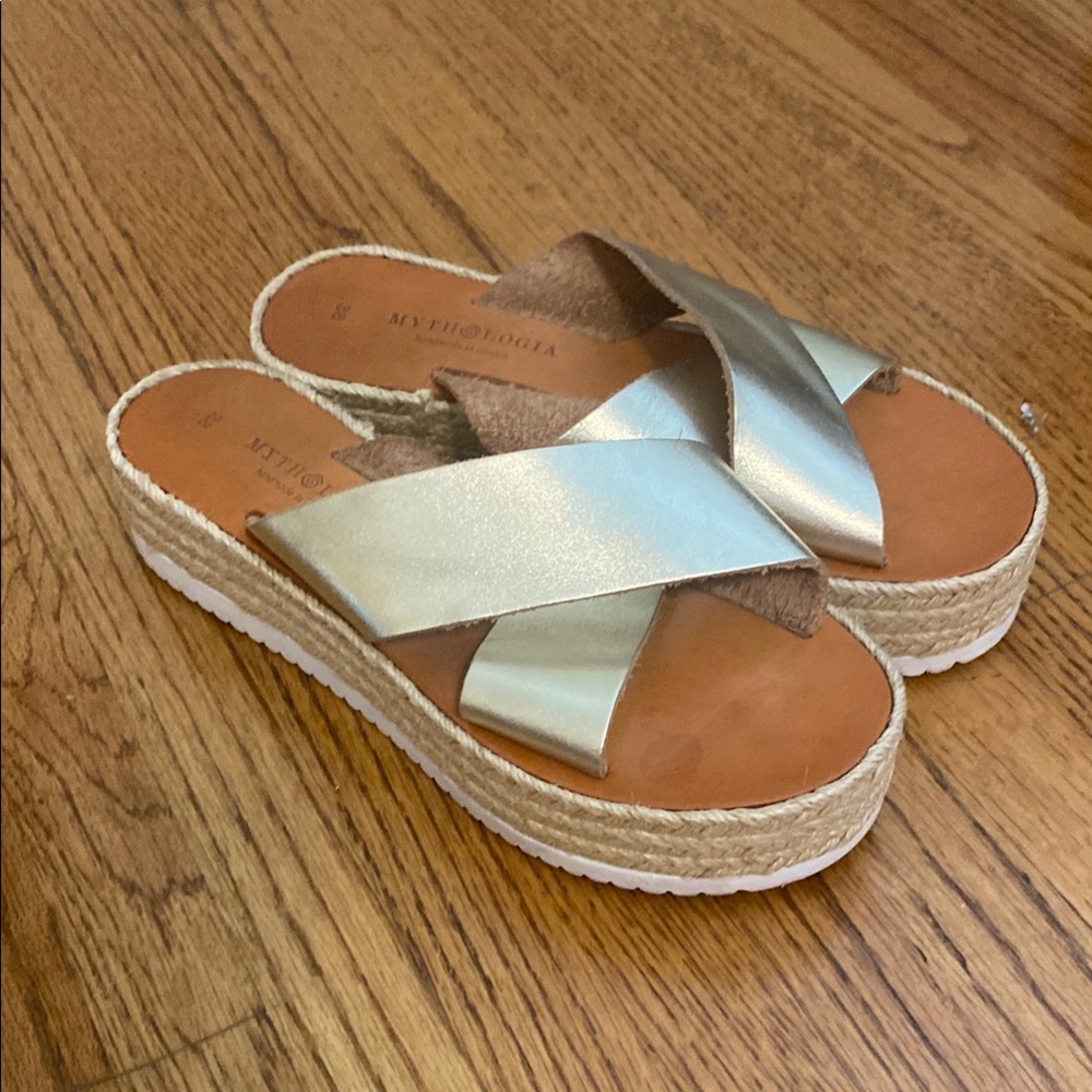 Mythologia espadrille platform slides with gold straps. Size 38 (8)